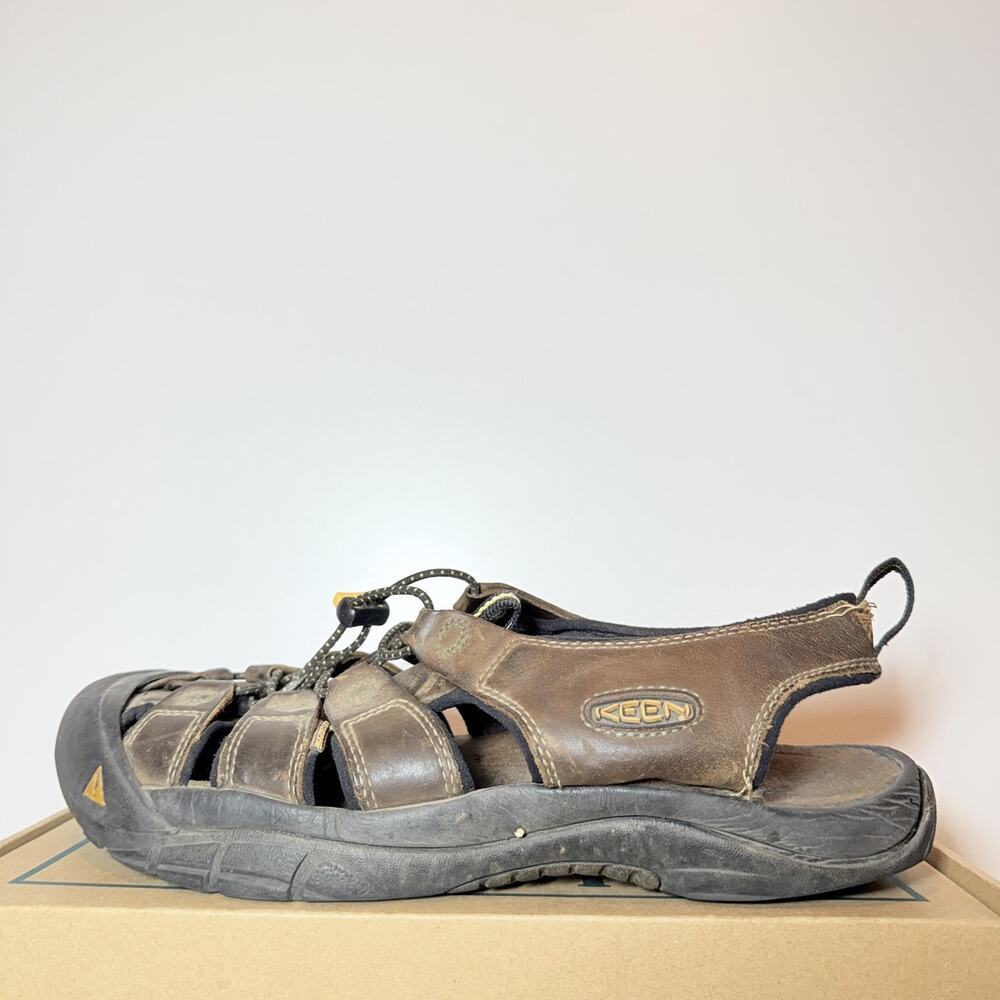 KEEN Newport Mens 13 Brown Leather Hiking Sandals Closed Toe Water Trail Shoes